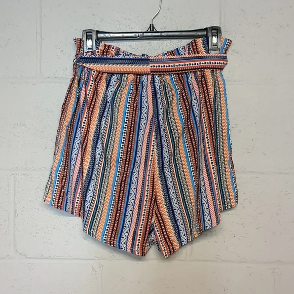 Women's Geo Print Paperbag Waist Belted Shorts Lightweight Summer Shorts Size Lg - Picture 4 of 7